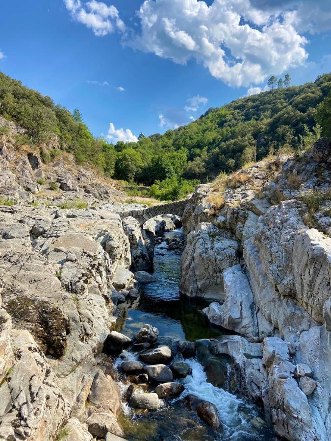La Frigoule, Un Gite Au Coeur Du Parc Des Cevennes Generargues Eksteriør bilde
